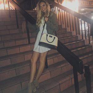 Make bundles and offers on closet!